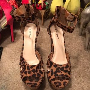 Ladies wedge heels